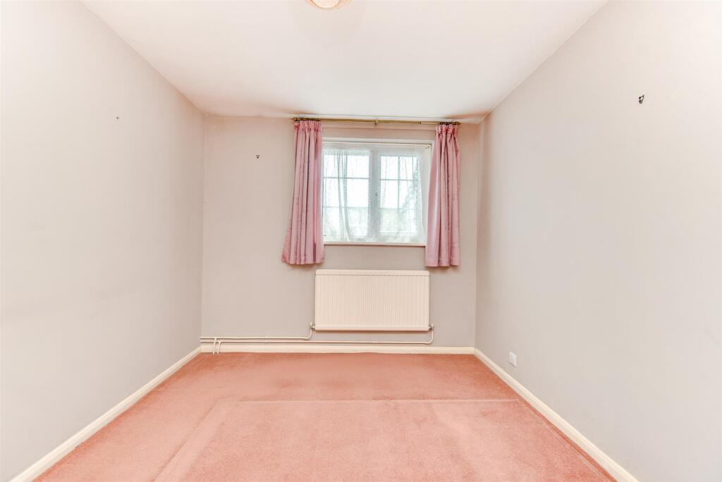 For Sale by Aspire Residential | Hurston Close