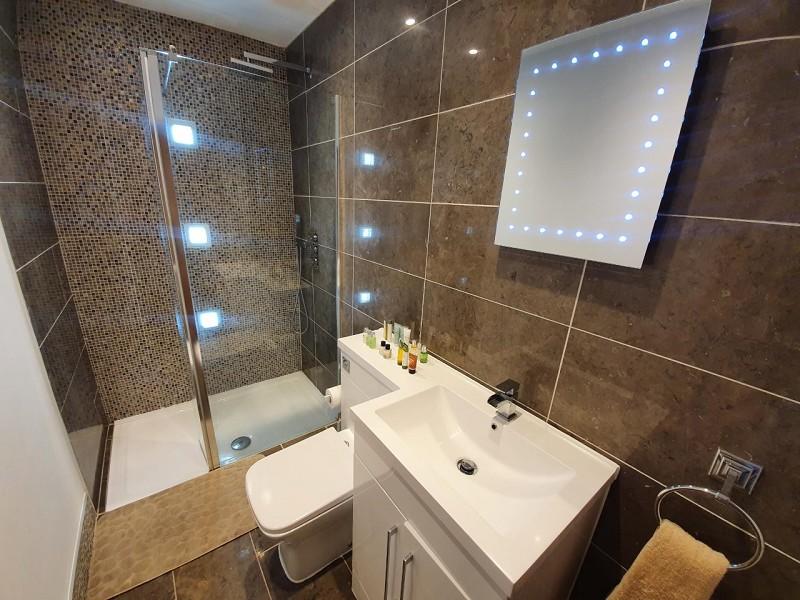 Bedroom 2 En-Suite