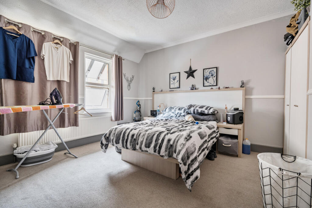 1341973-1-68b1a9e...