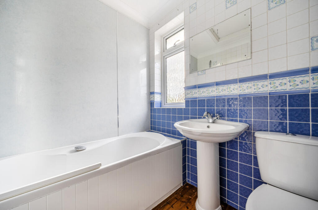 1371790-11-68f895...