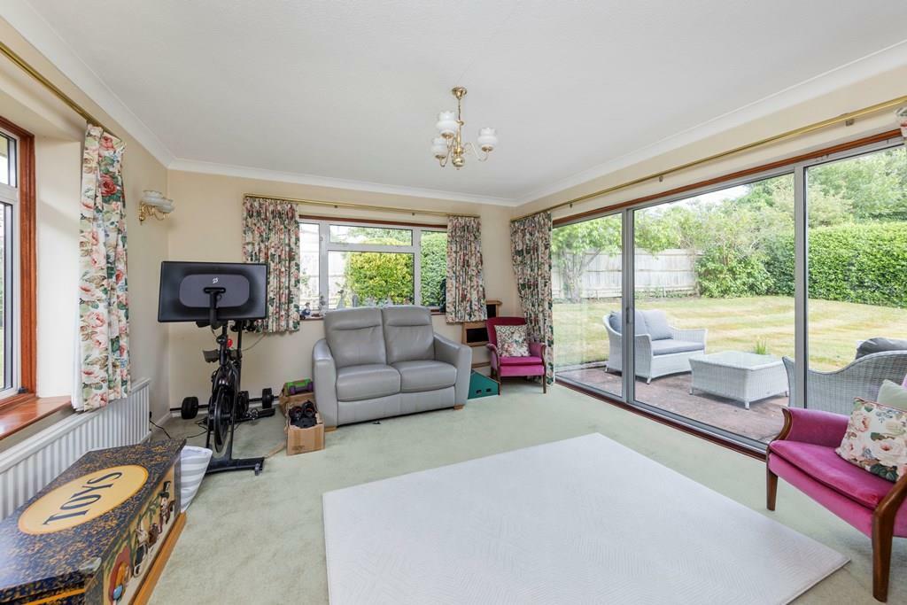 3 Elm Close, Leatherhead, Surrey, KT22 8HA-10.jpg