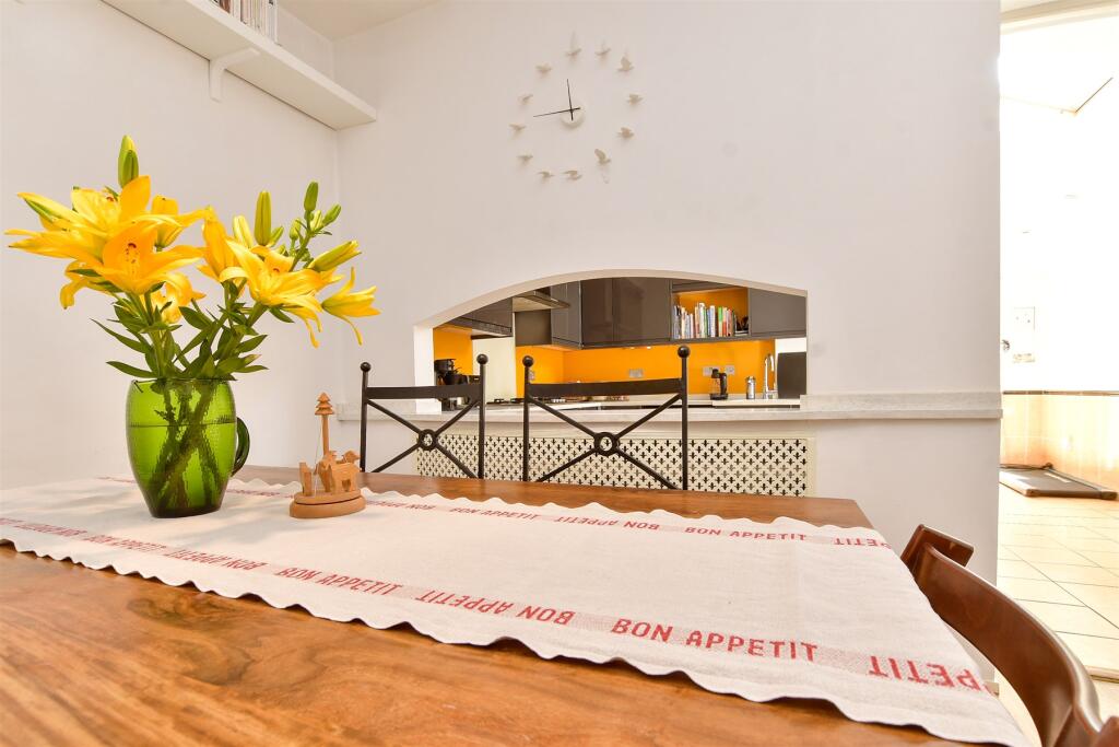 Internal Lifestyle Photograph