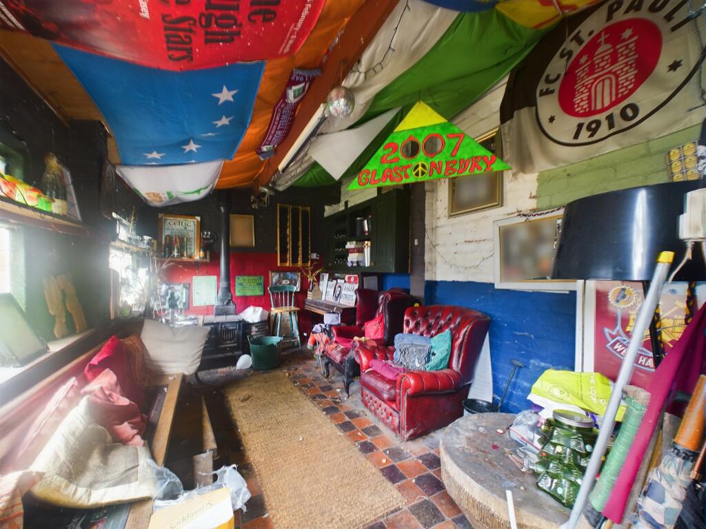 CAM02668G0-PR0026-STILL032