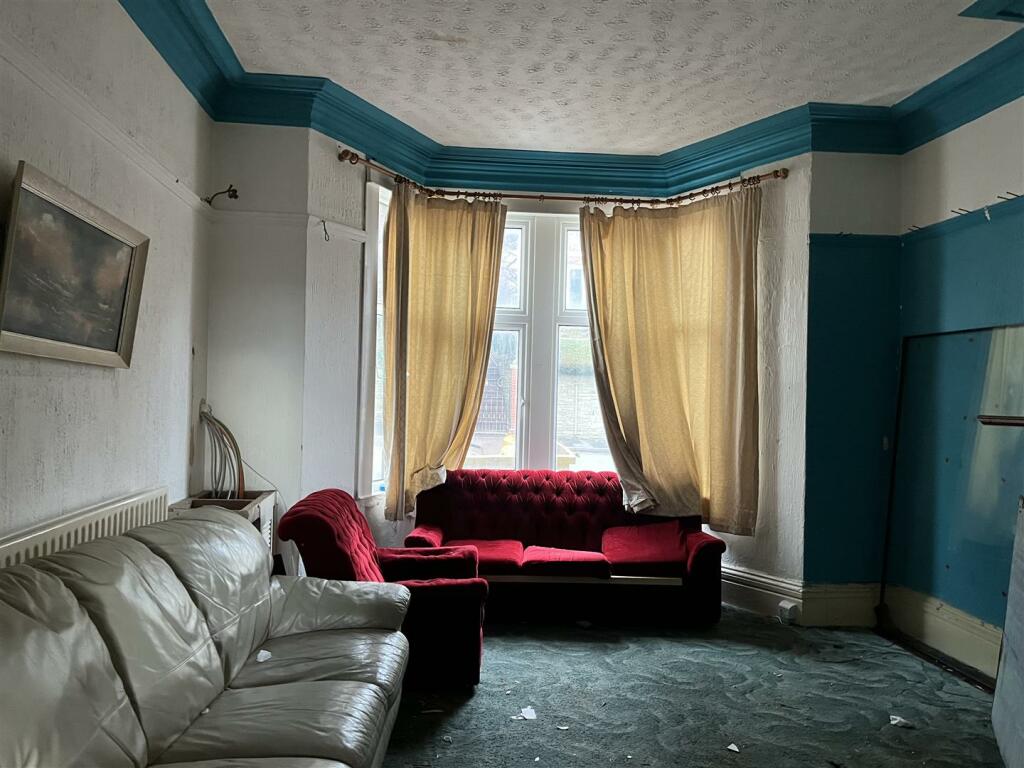 Flat 2 - Reception