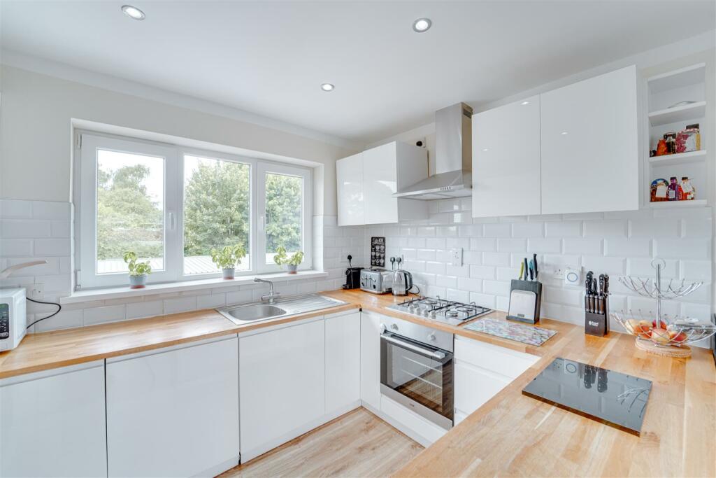 223 New Cheveley Rd, Newmarket-19.jpg