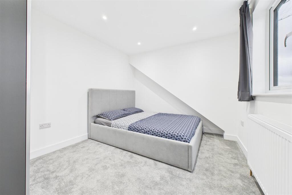 116 Mount Hill Road, Hanham, Bristol BS15 8QR | Fr