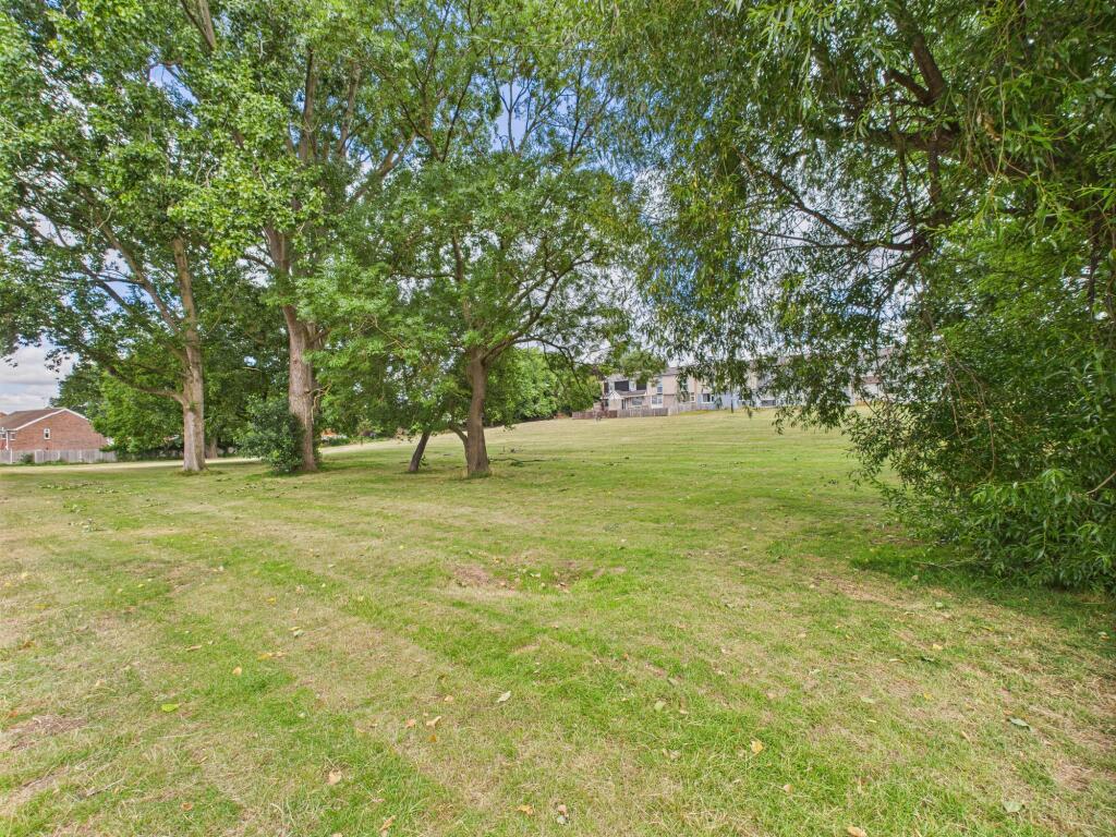 CAM05192G0-PR0109-STILL021
