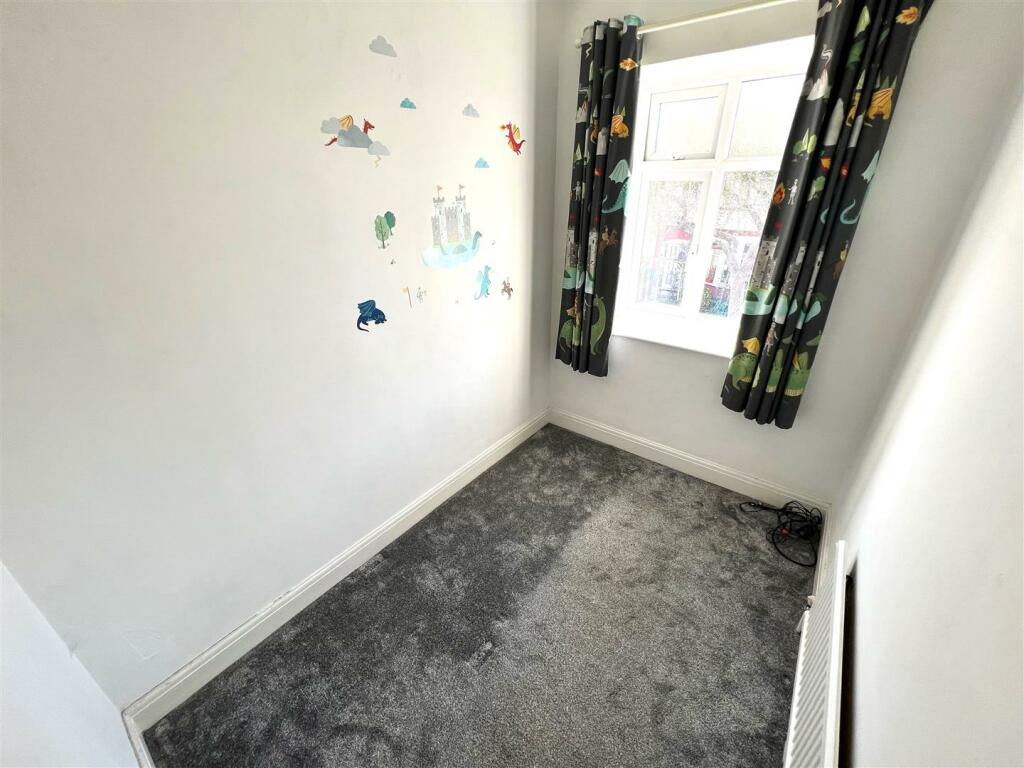 Small Bedroom.jpg