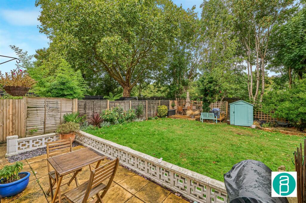 Andrew_Purnell_-_Aydarth_Court__Oakhill_Road_SW15_