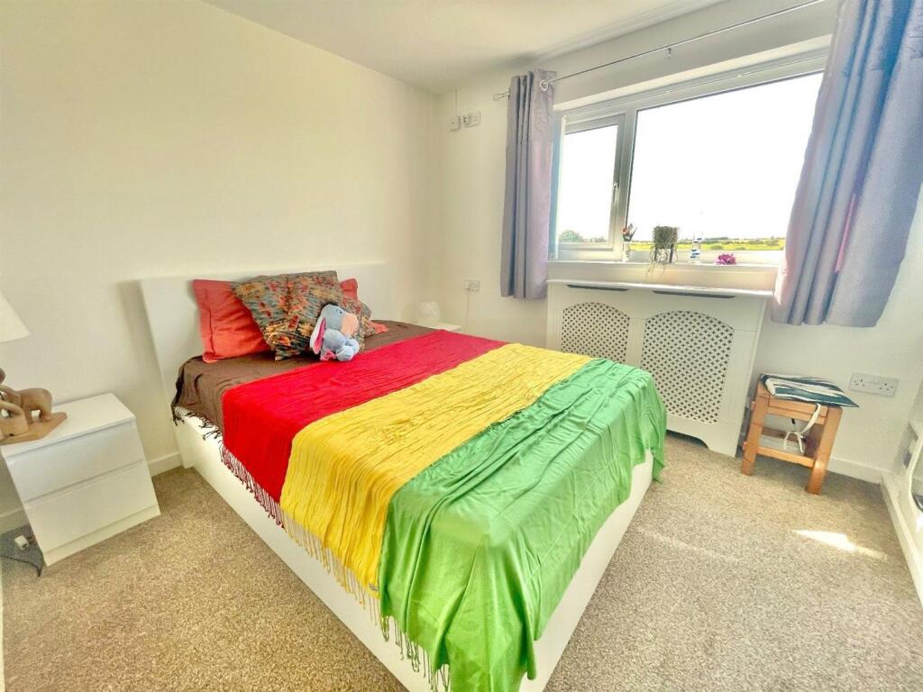 Bedroom 2 (Ground Floor)