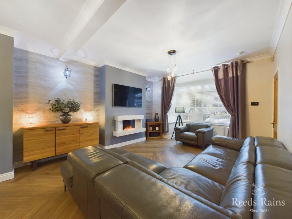 Sitting/Dining Room