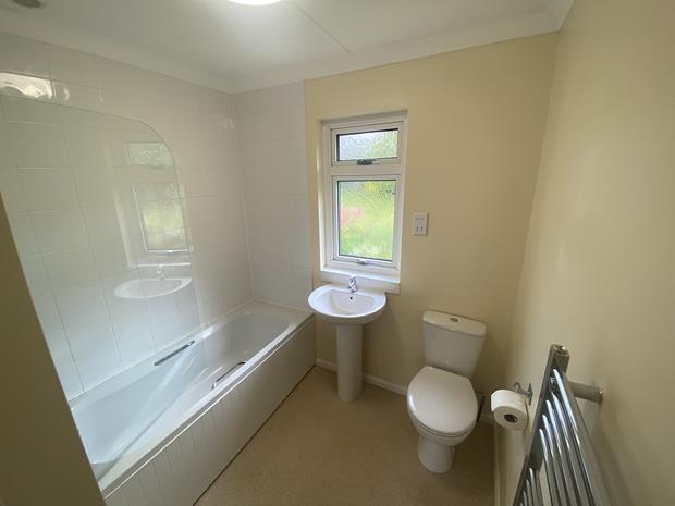 bathroom (2)