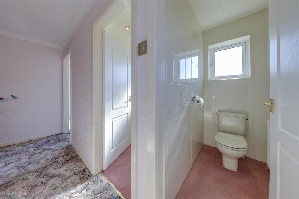 WC / Bathroom