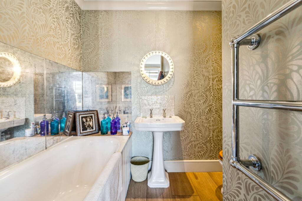 property in Elgin Crescent, 
Westbourne Park, W11