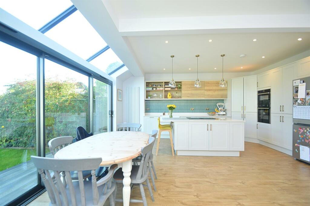 resizedKitchen2.jpg