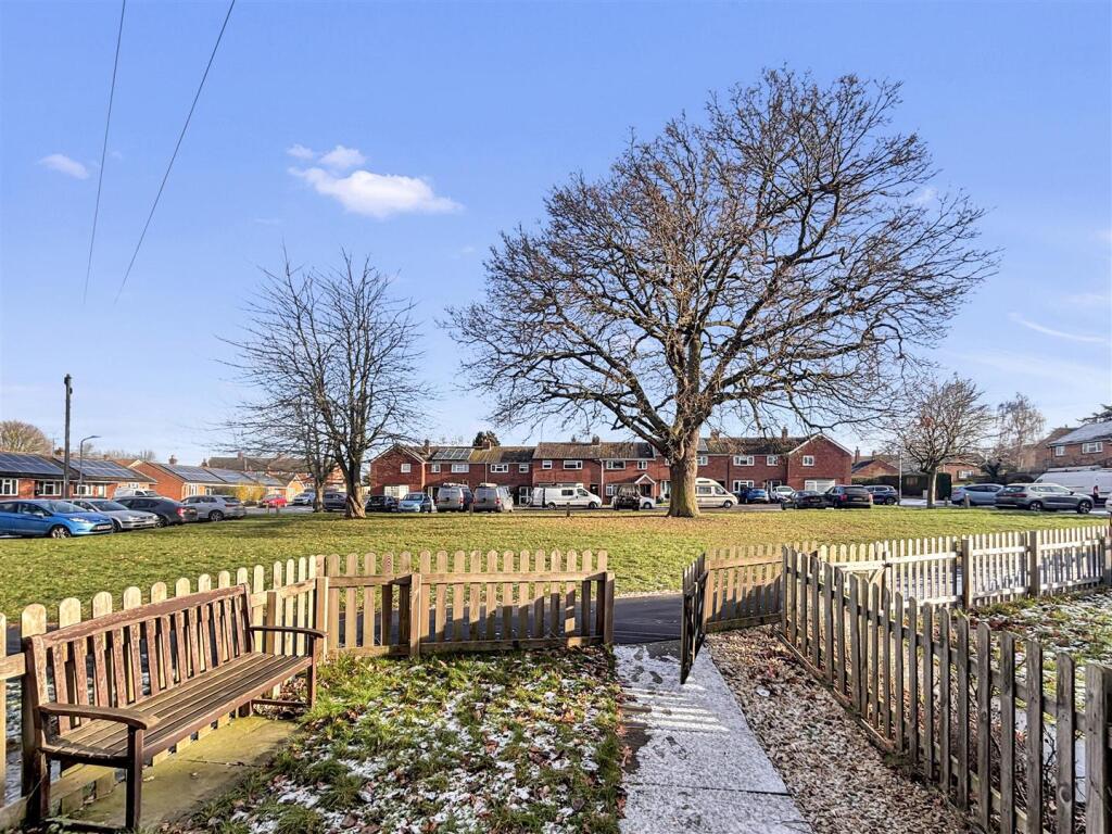Oaktree Close, Moreton Morrell, Warwick
