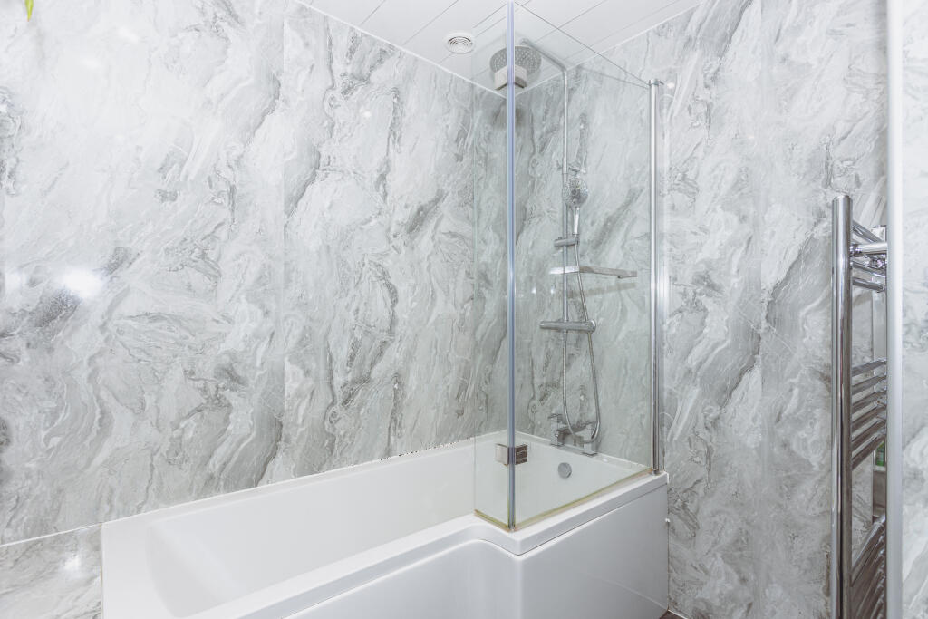 Upstairs Family Bathroom