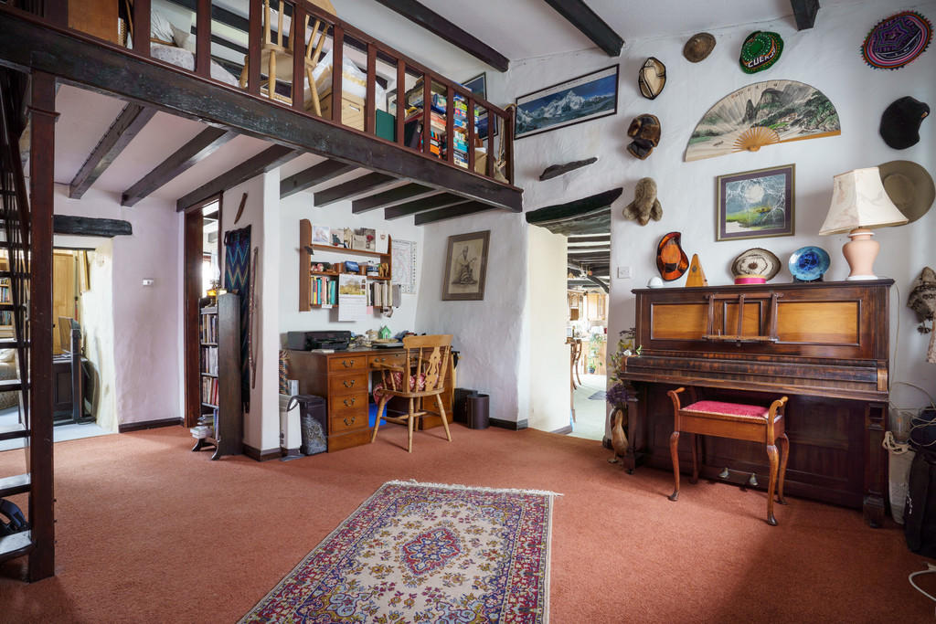Sitting Room/Stud...