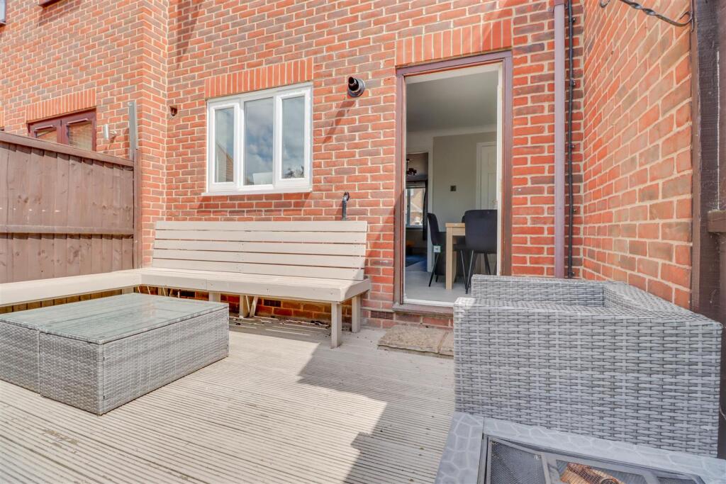 12 DENHAM VALE-11.jpg