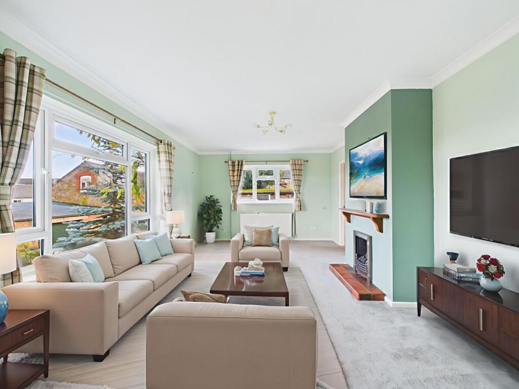2.-CAM04922G0-PR0096-STILL006 - Living Room - Stan