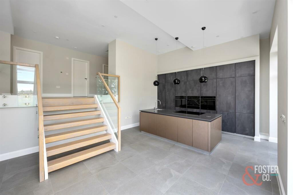 Withdean Road, 38a-024.jpg