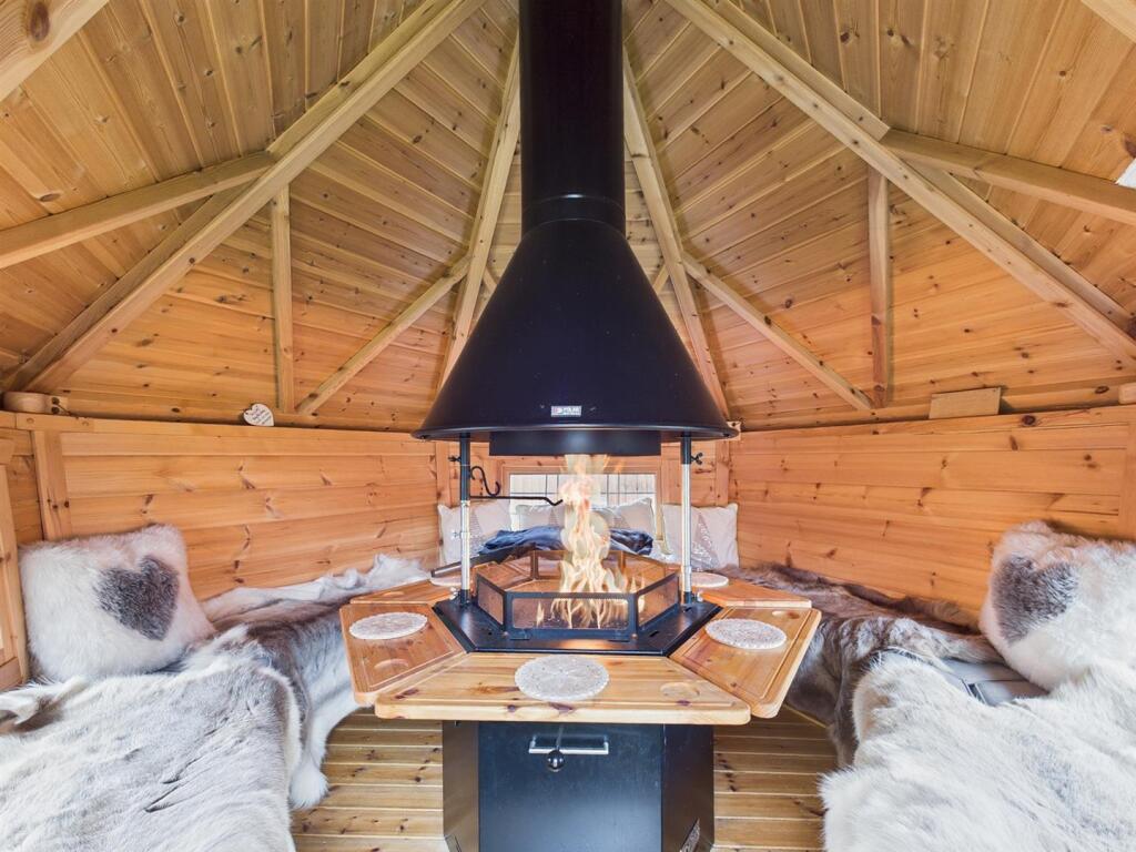 Arctic Cabin