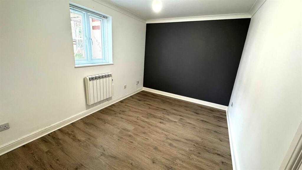Bedroom ONe.jpg