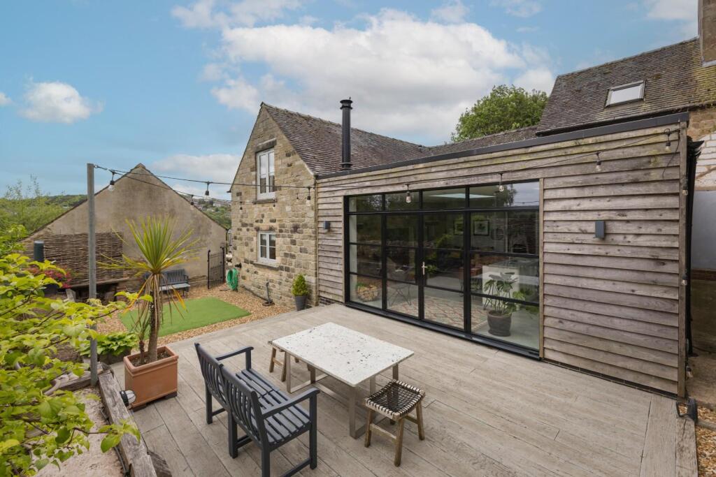 Inner courtyard 2.jpg