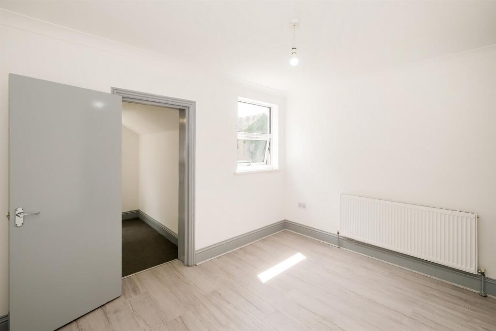 78-80 Spruce Hills Flat 4-16_web.jpg