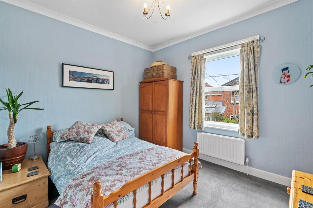 4 Bartholomews Close - 032.JPG