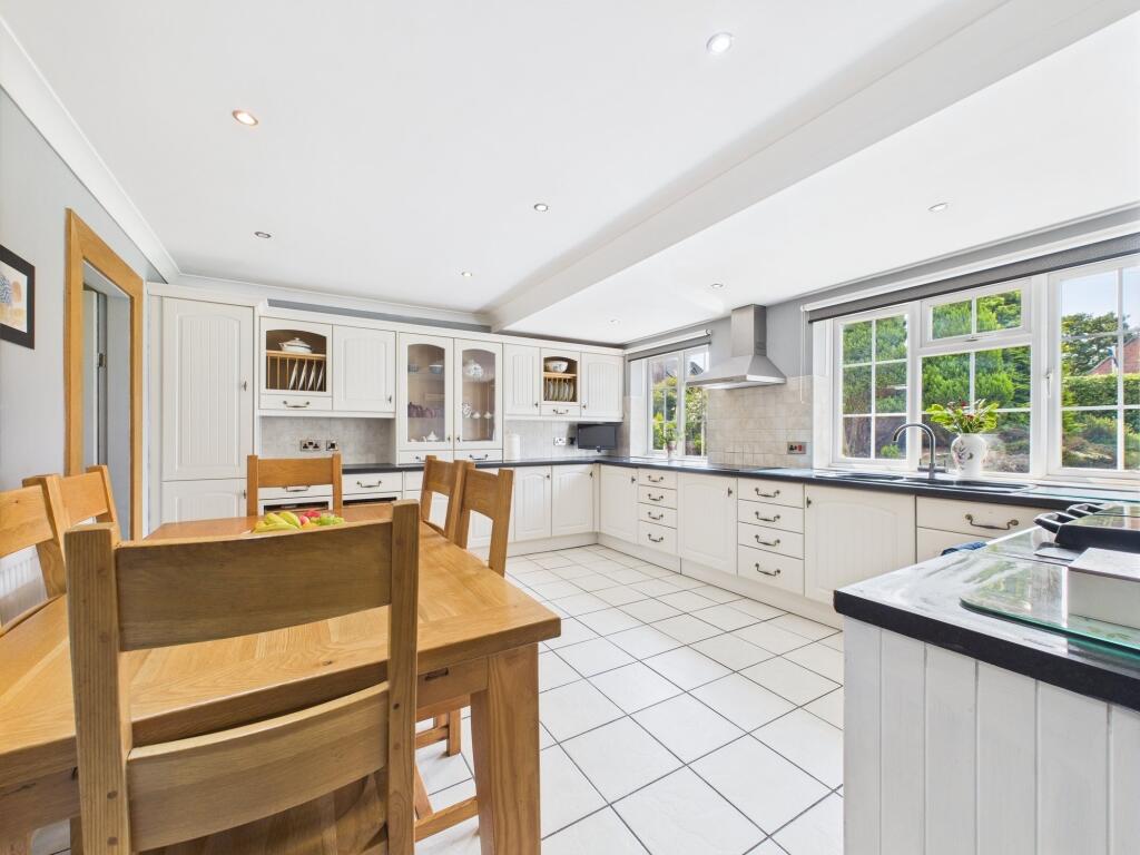 breakfast/kitchen