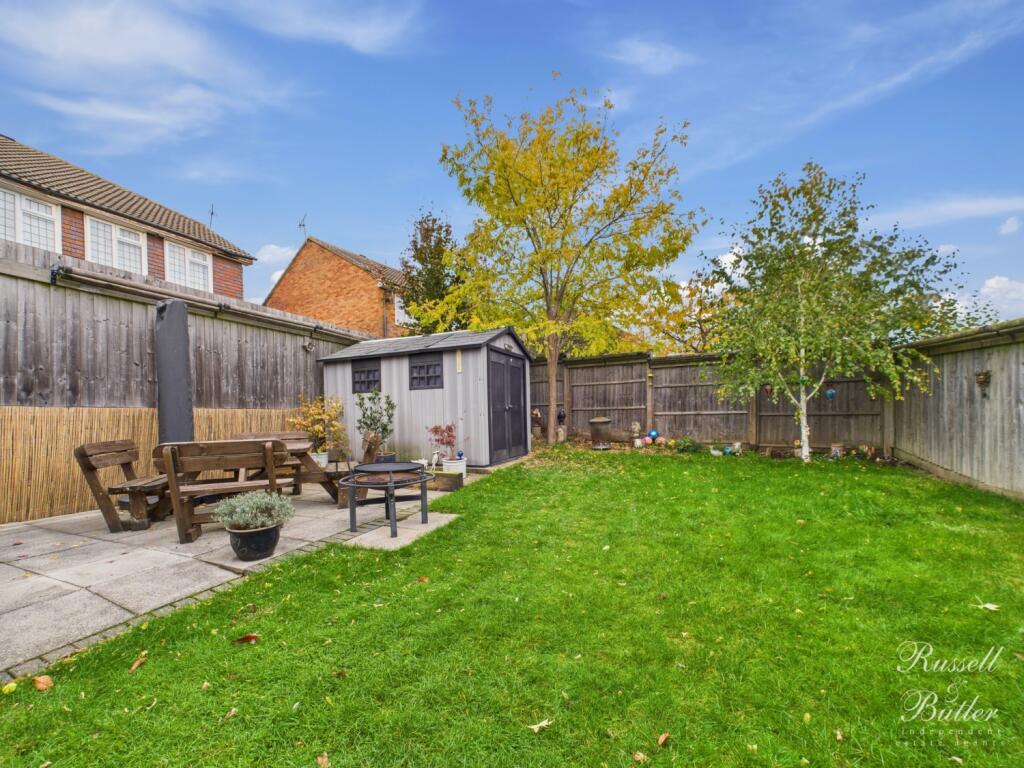 CAM01995G0-PR0379-STILL026