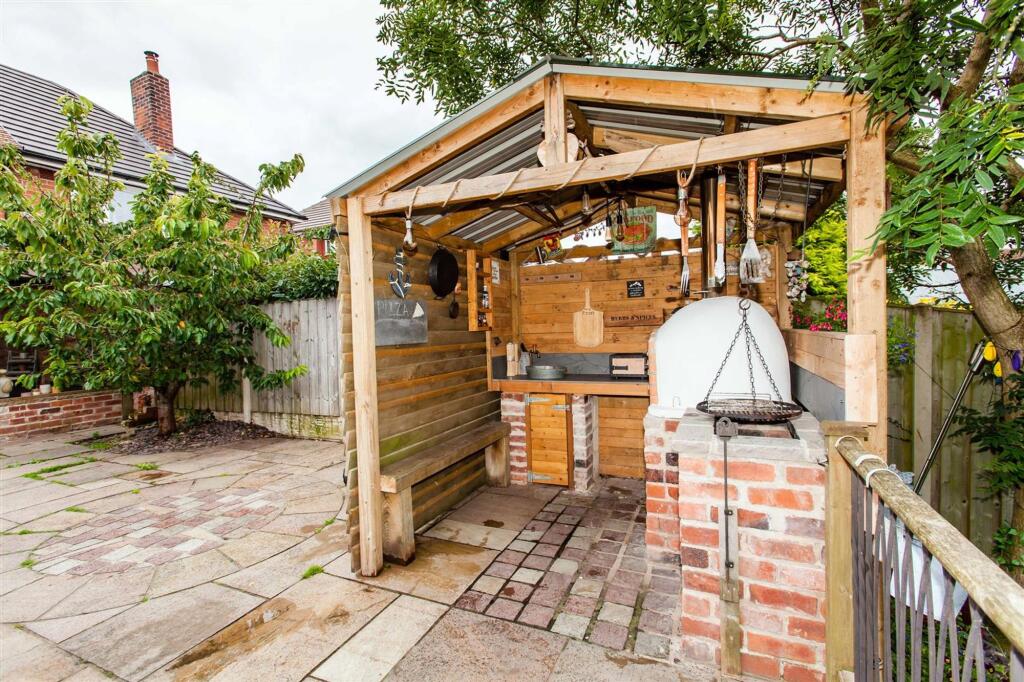 2 Houfton Road (5).jpg