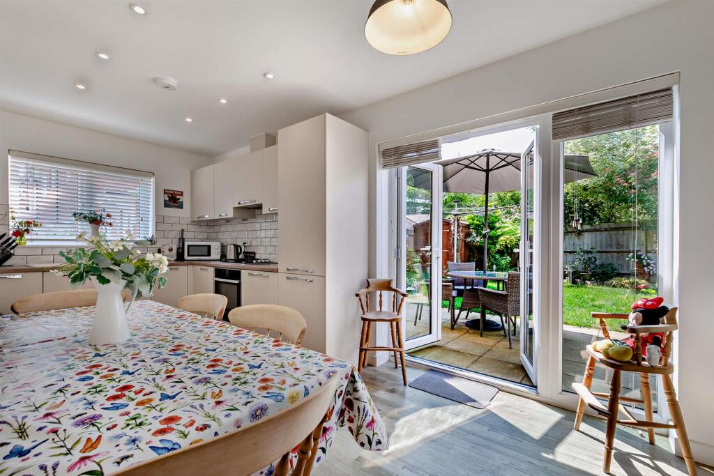 8653708-interior10-800.jpg