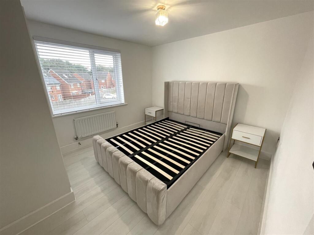 Christie Lane, Salford, M7