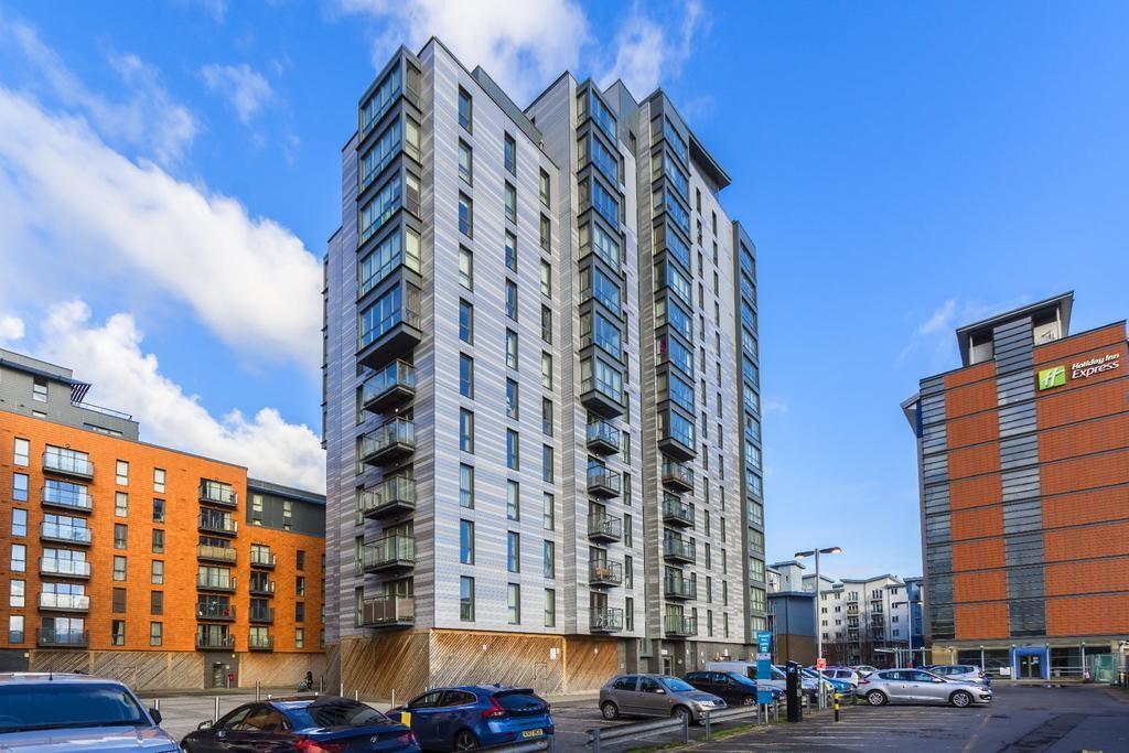 Two Double Bedroom 9th Floor Flat To Rent