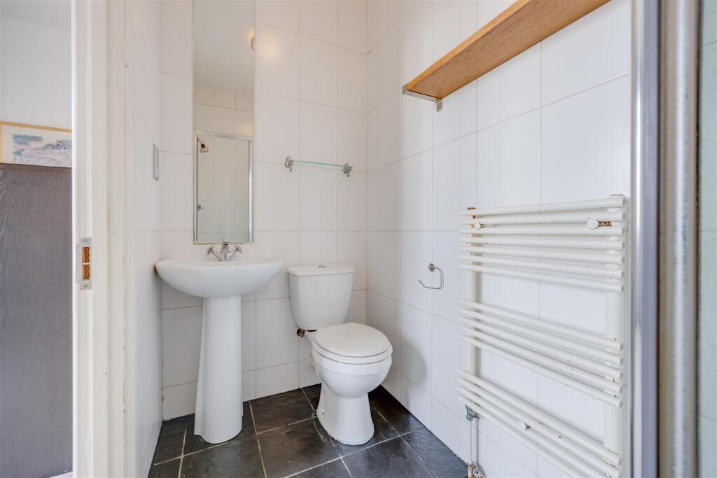 Ensuite-2.jpg