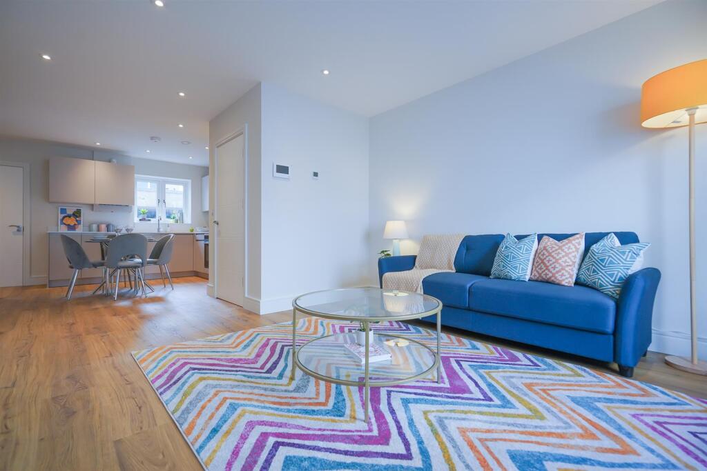 Cross Street (14).jpg