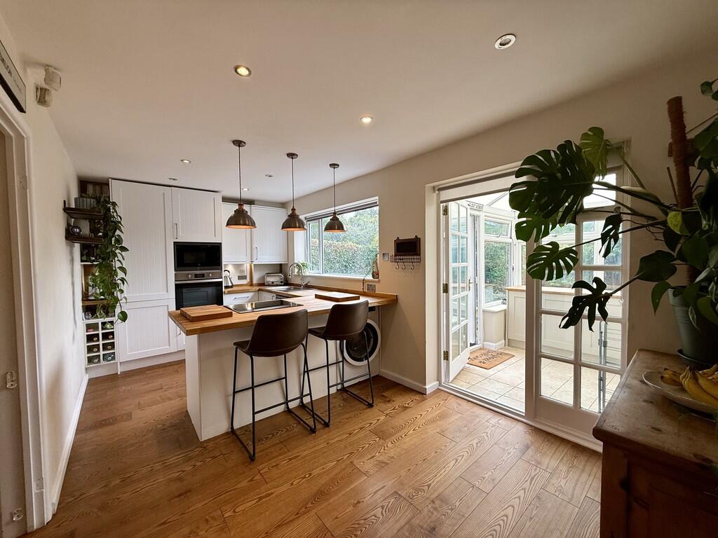 Kitchen/Dining Ro...