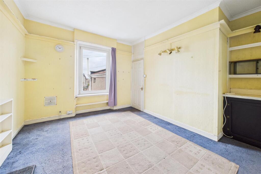 366 Two Mile Hill Road, St George, Bristol BS15 1A