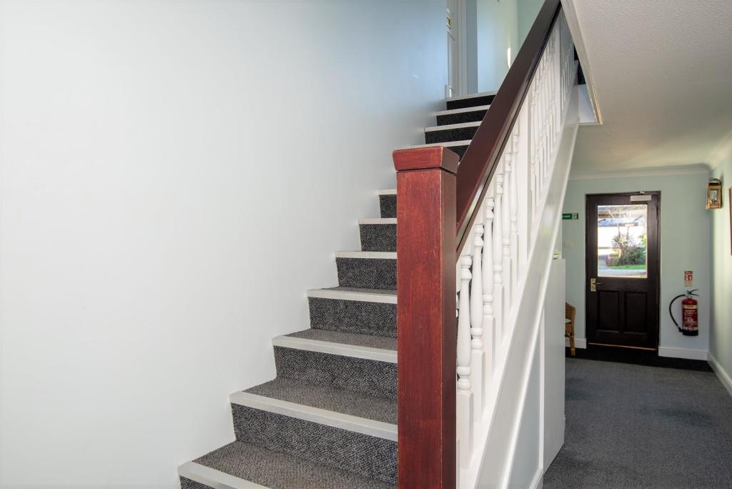 Communal Hallway.jpg