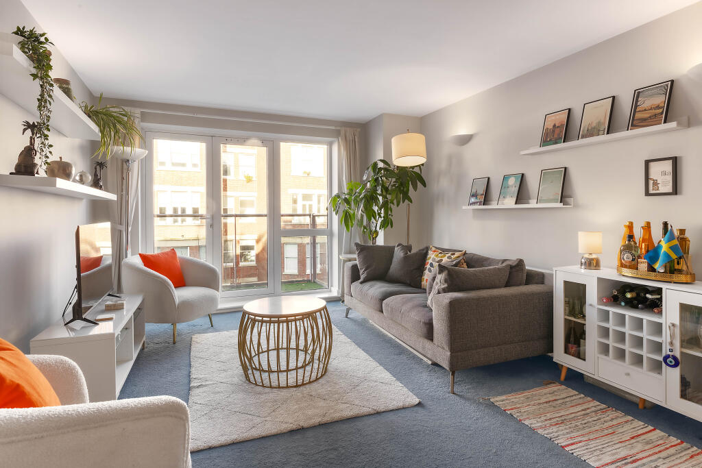 AWinship-9676-06-Hig