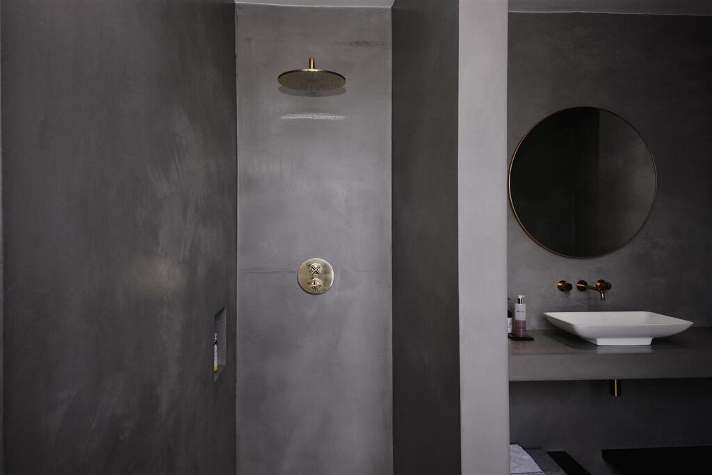 Apt 1 3-4 James Street - sr3.jpg