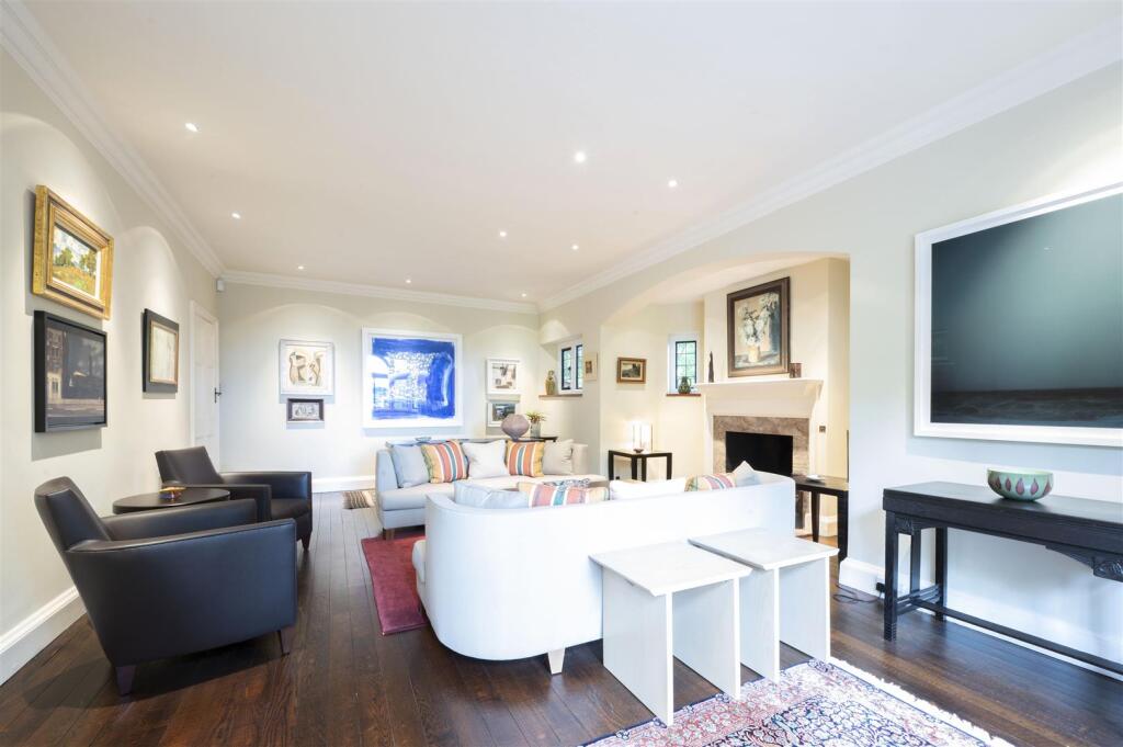 5 Southside Common,20.jpg