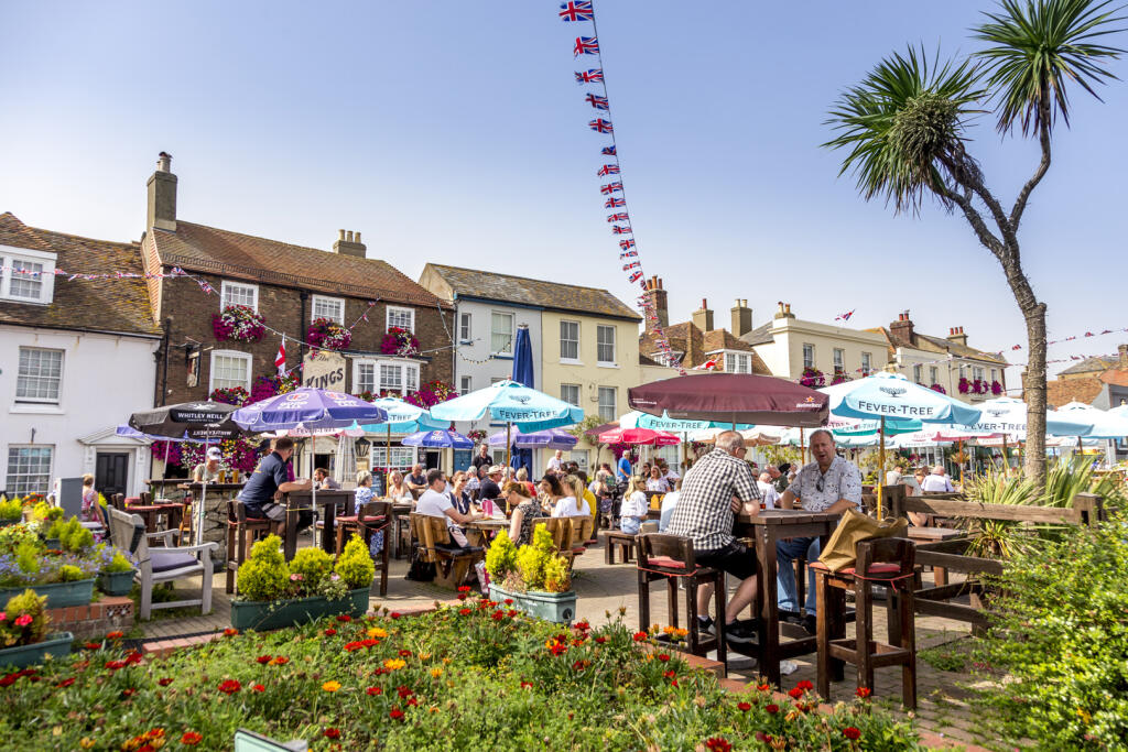 Local bars in Deal