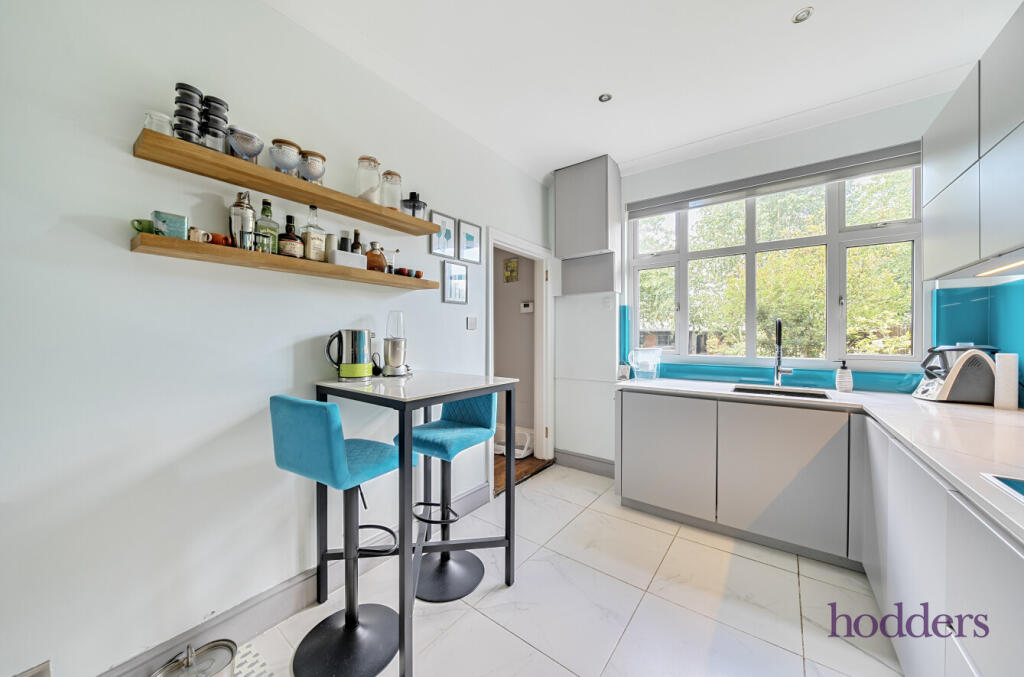 deaf7088-a843-4fa...