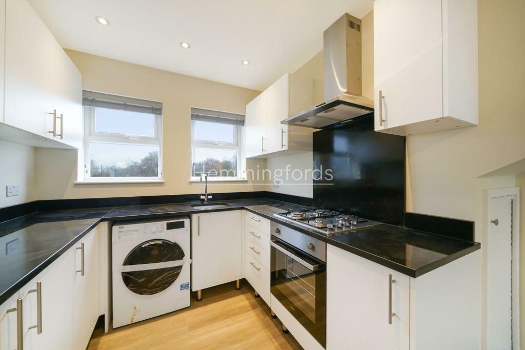 Top Floor, 10 Beatrice Road - 2BX086LPjG831y4cCpLw