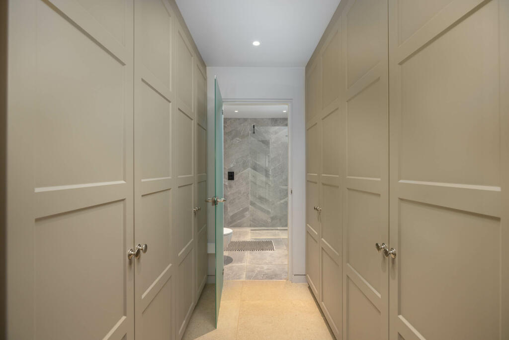 20231011-1203_Maison Haus - Blakeley Stables, Knut