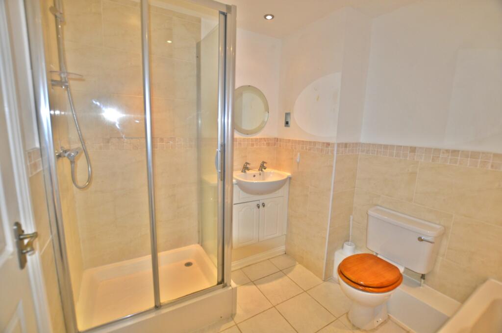 master ensuite shower