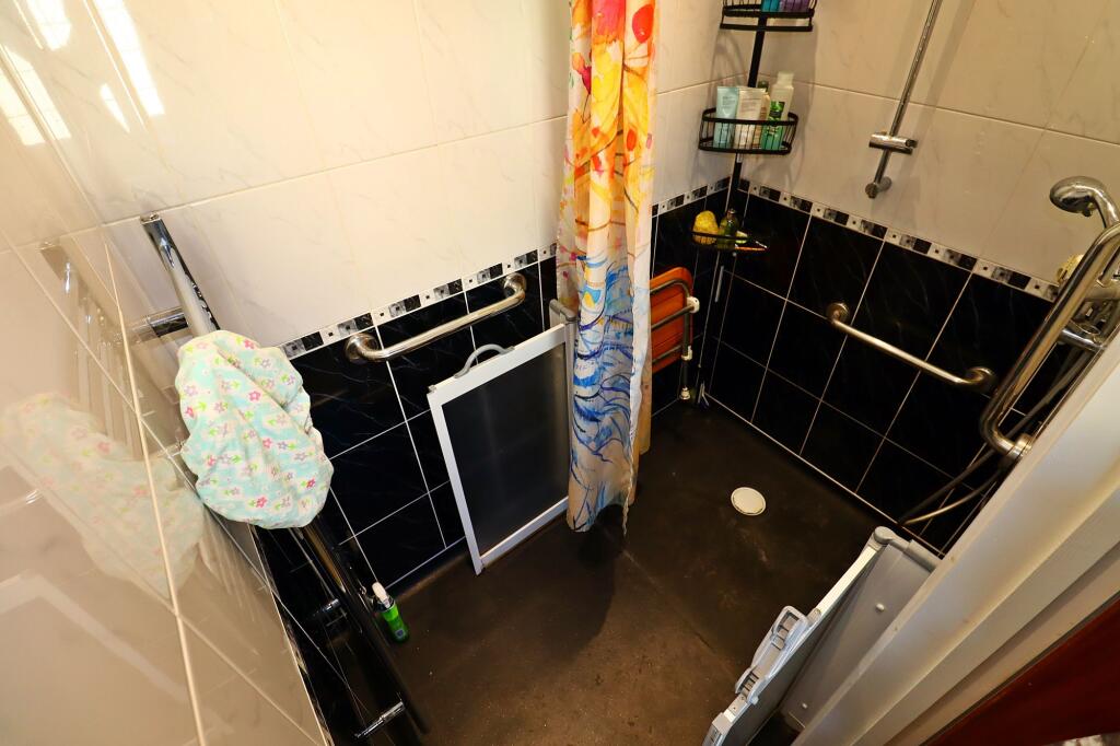 Ensuite Shower Room